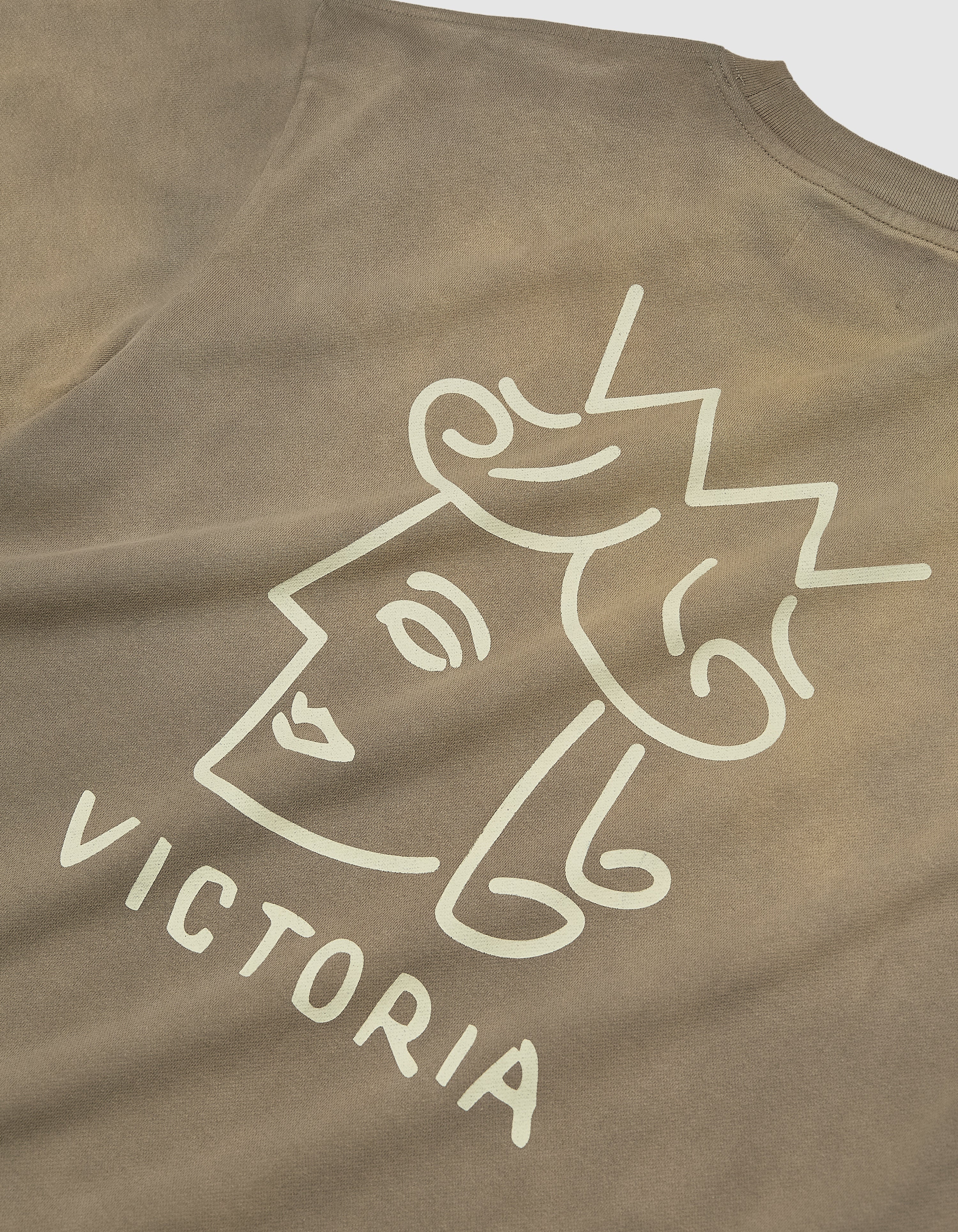 FADED WASH QUEENHEAD LOGO TEE