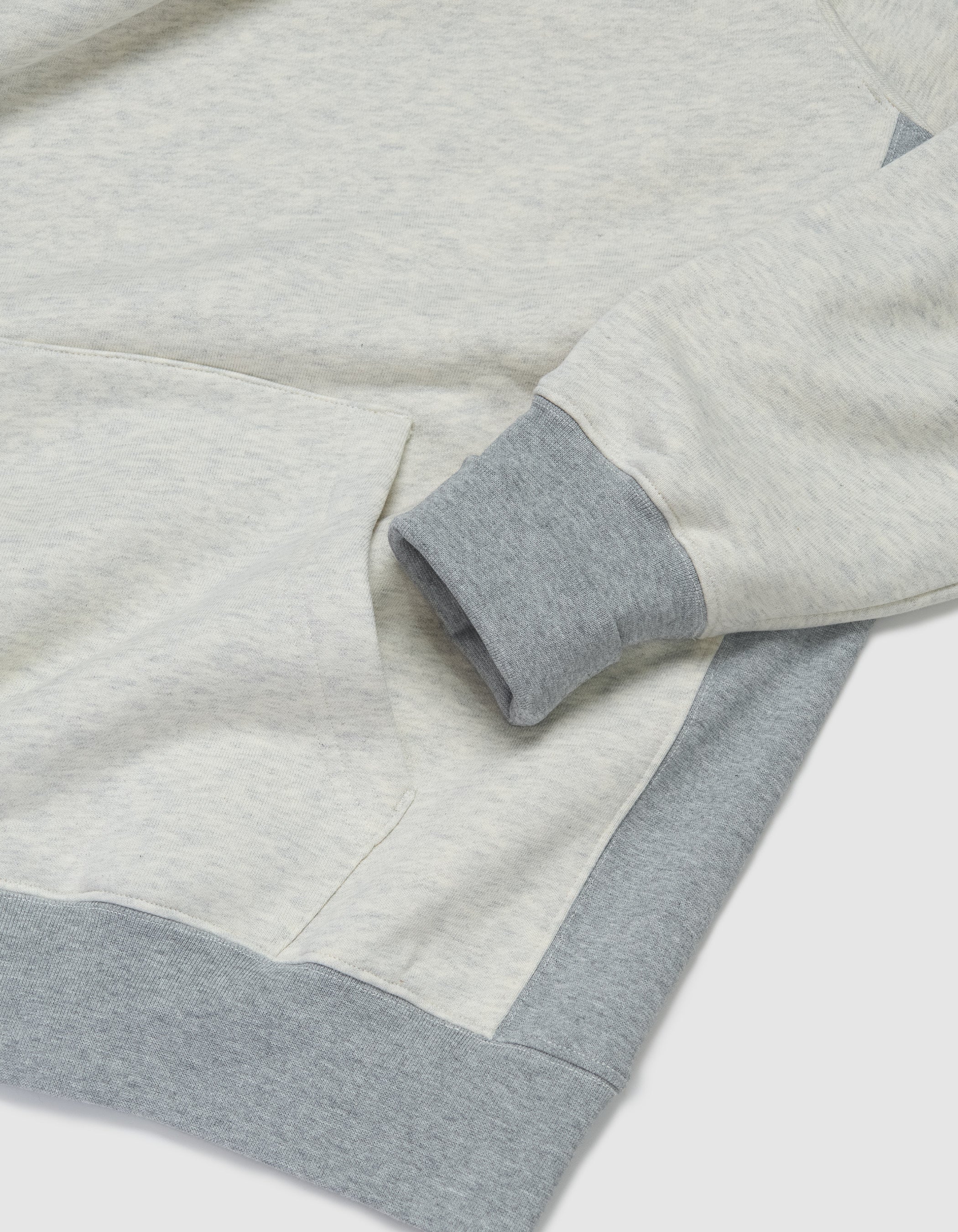 QUEENHEAD HOODED SWEATSHIRT