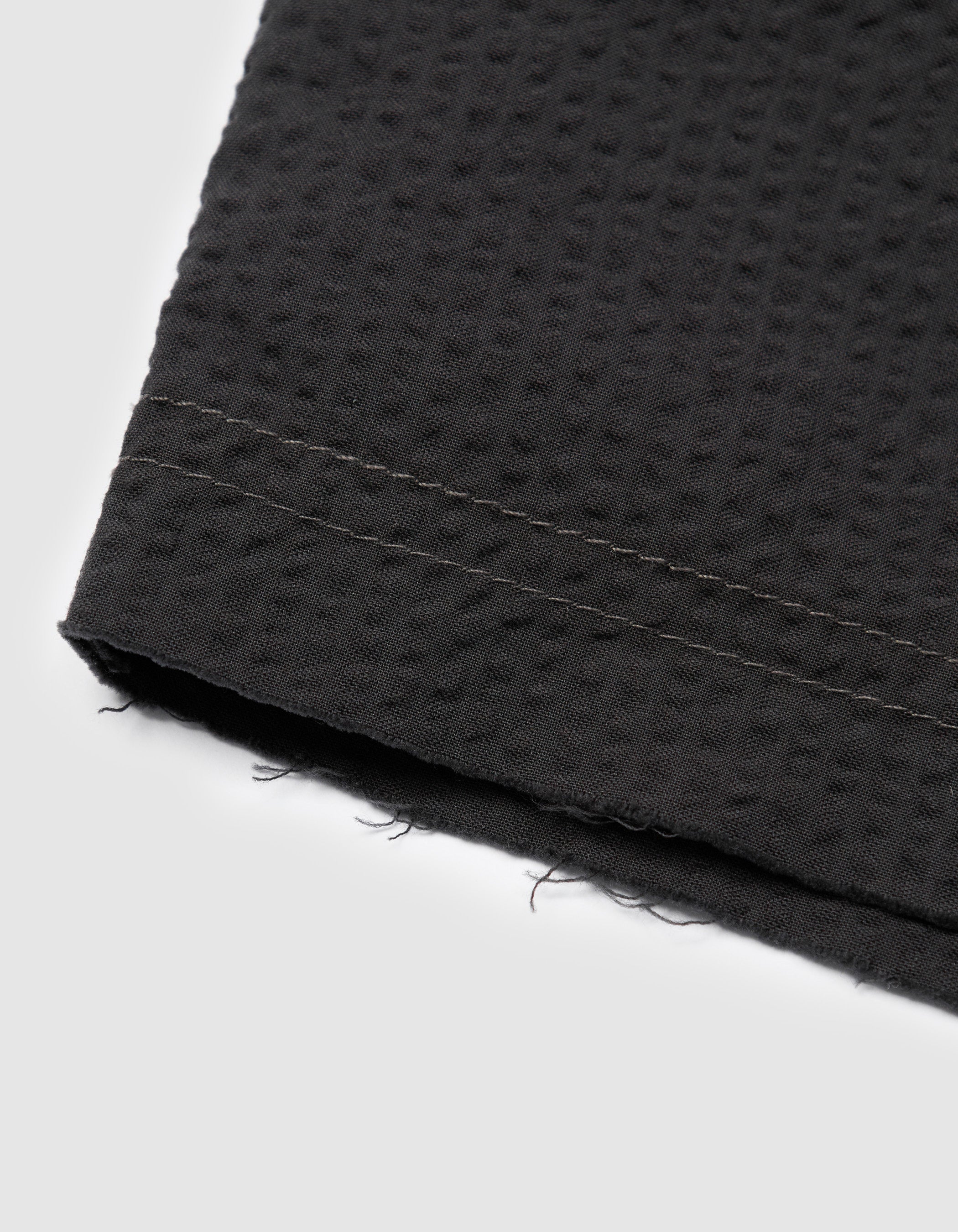 SEERSUCKER QUARTER ZIP SHIRT