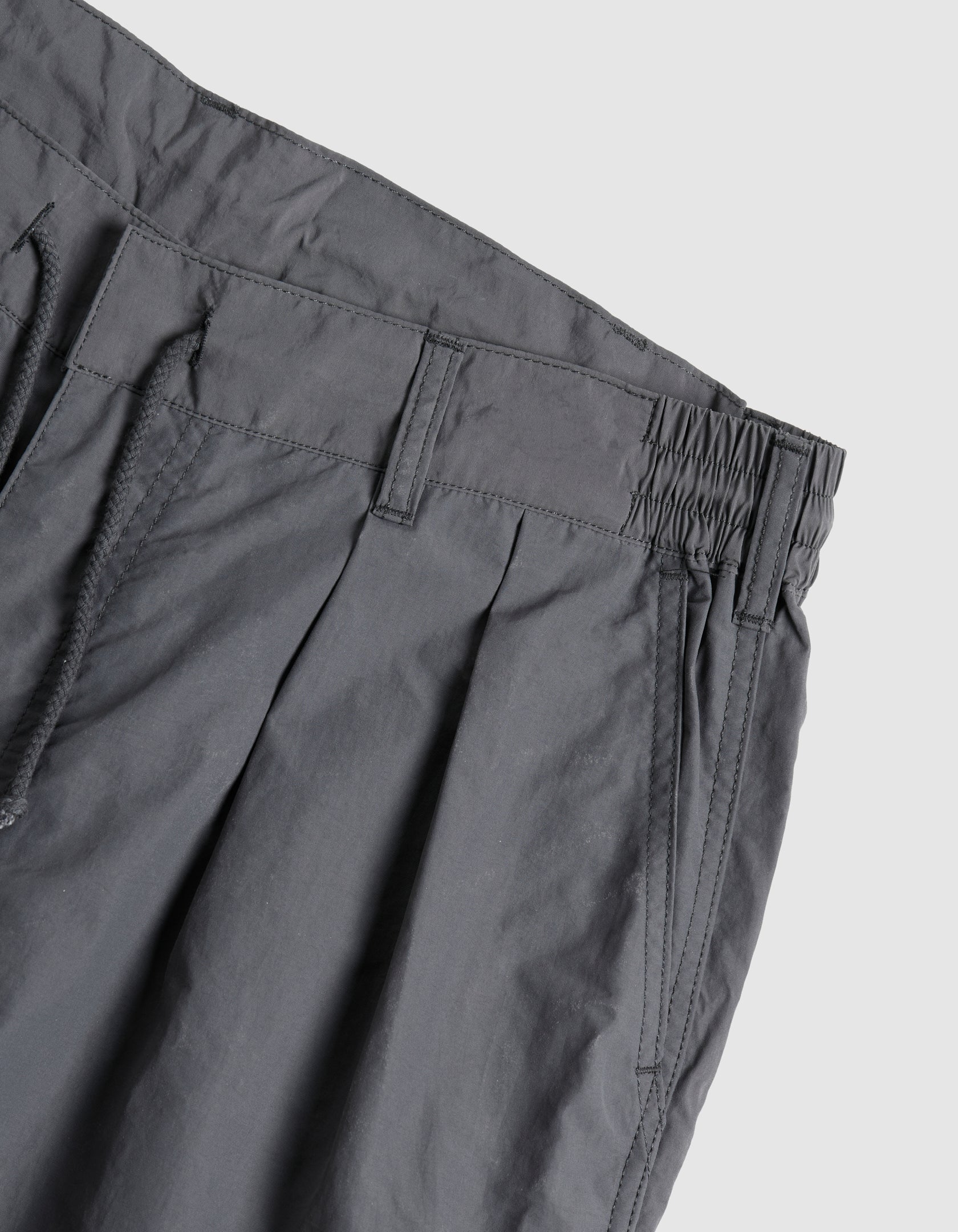 DOUBLE PLEATED NYLON PANT