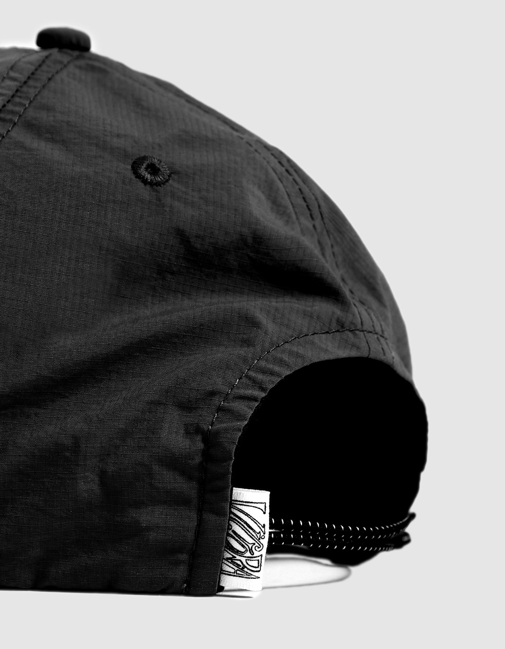 NYLON QH LOGO CAP – VICTORIA HK NYLON QH LOGO CAP – VICTORIA HK